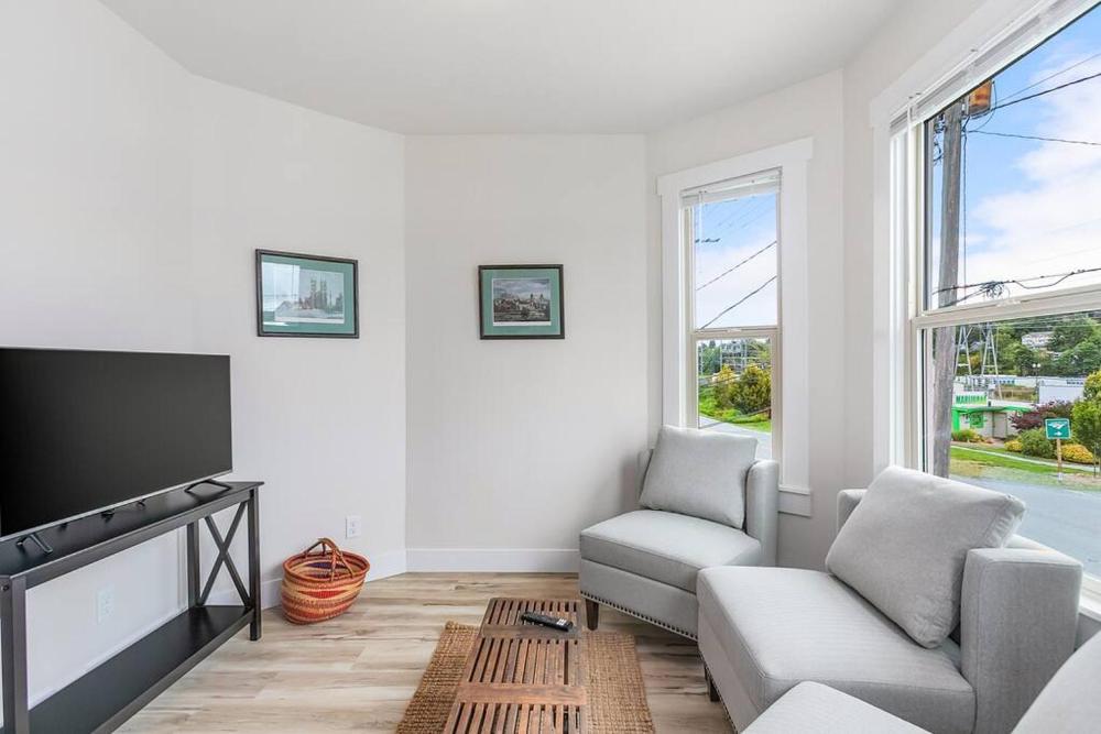 One-Bedroom Apartment interior